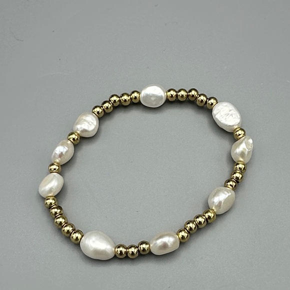 Genuine Pearl Bracelet - Picture 2 of 3